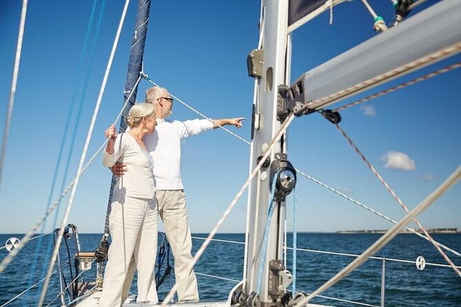 Lisbon Day Boat Tour with wine and guided tour - Entering Lisbon’s Waterways: A Scenic Introduction