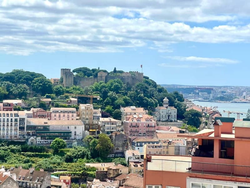 Lisbon: LISBON STORY TOUR BY TUK TUK - Deep Dive into the Itinerary