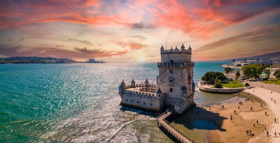 Lisbon: One-way trip to Seville up to 2 stops Algarve Huelva - Who Will Love This Tour?