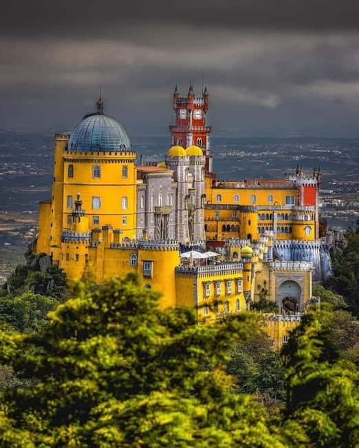 Lisbon: Sintra ,Cabo de Roca & Cascais sunset Full day tour - Sintra: A Fairy-Tale Town with a Royal Past