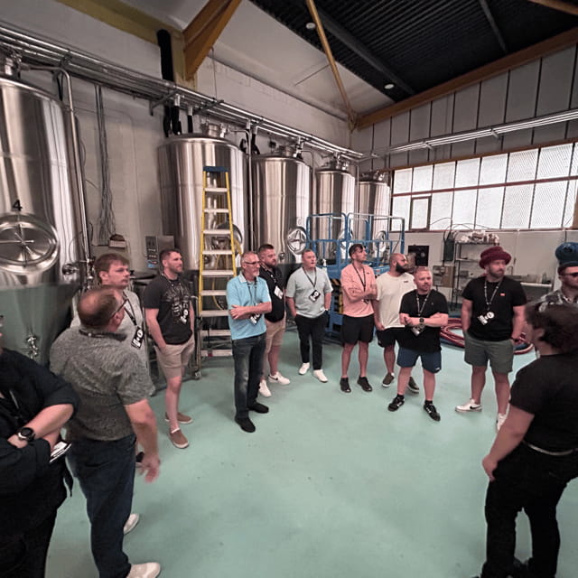Liverpool: Brewery Bus Tour with 12 Beer and Pizza - Tasting and Food: A Well-Rounded Experience