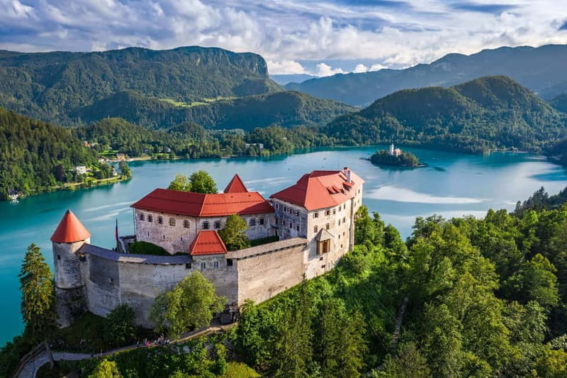 Ljubljana: Lake Bled & Triglav National Park Full-Day Trip - The Charm of Kranjska Gora and Lake Jasna