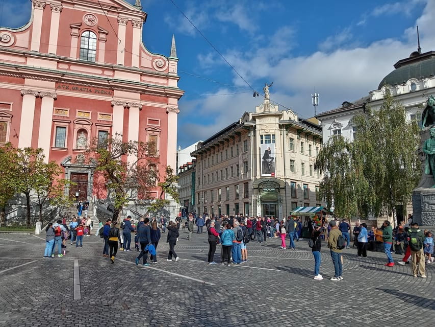 Ljubljana: Wonderful tour fun experience time history - The Experience: What to Expect and Why It Works