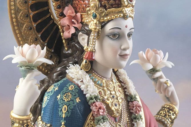 Lladro Factory Visit and Paella Lunch at the Beach - Who Is This Tour Best For?