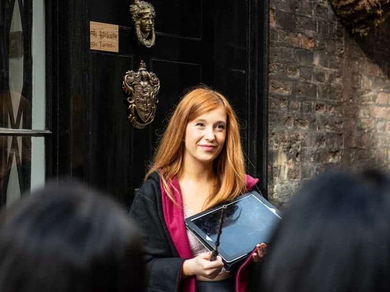 London: Deluxe Harry Potter Tour, Cruise & Tower of London - The Thames River Cruise: A Relaxing Breather