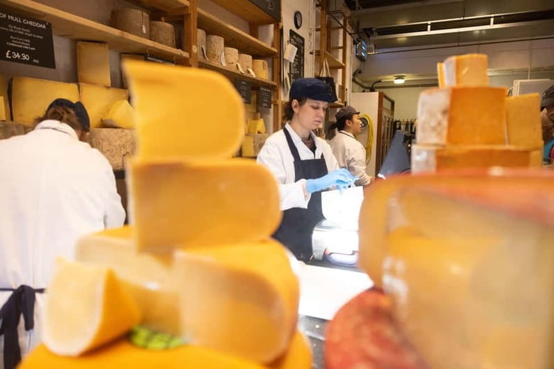 London: Exclusive Borough Market Food Tour & Baking Class - The Market Tour: Sampling Londons Street Food