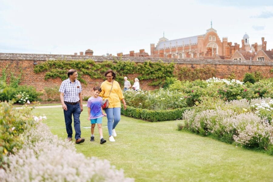London: Hampton Court Palace Private Tour with Train Option - Who This Tour Is Perfect For