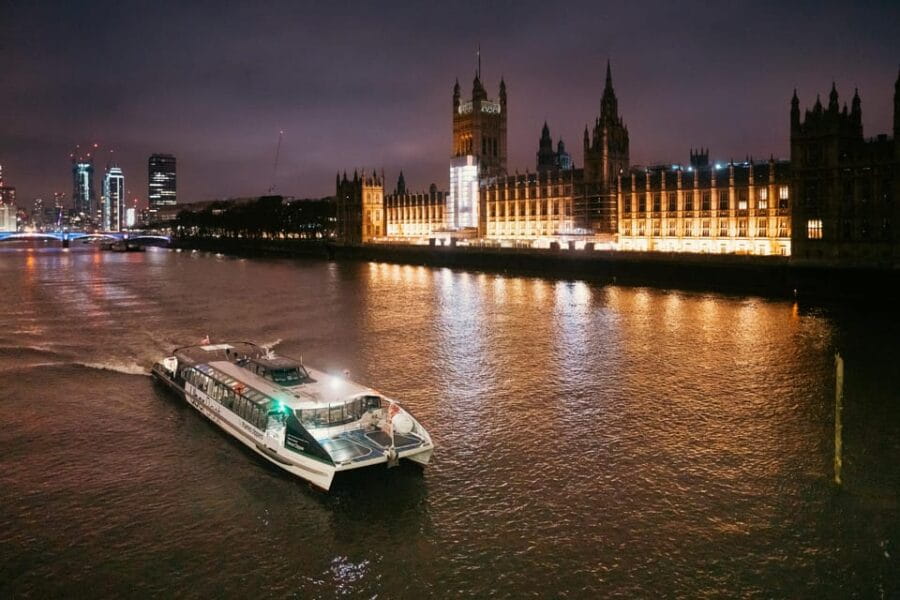 London: Hop-On Hop-Off 1-Day River Sightseeing Adventure - Route Highlights and Key Stops