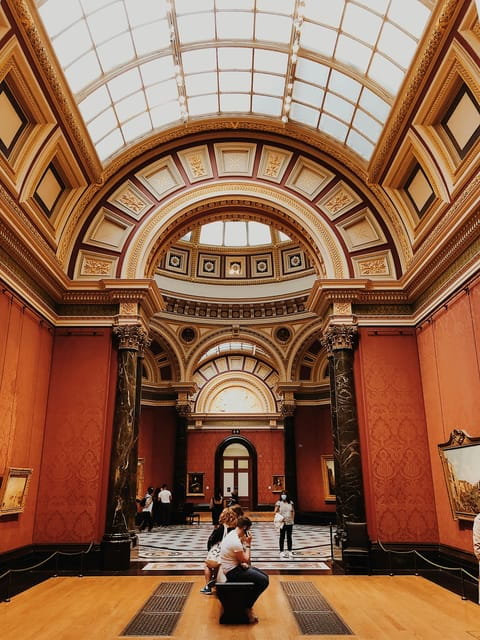 London: National Gallery Private Tour with Expert Art Guide - The Experience: Walking Through the Masterpieces in Depth