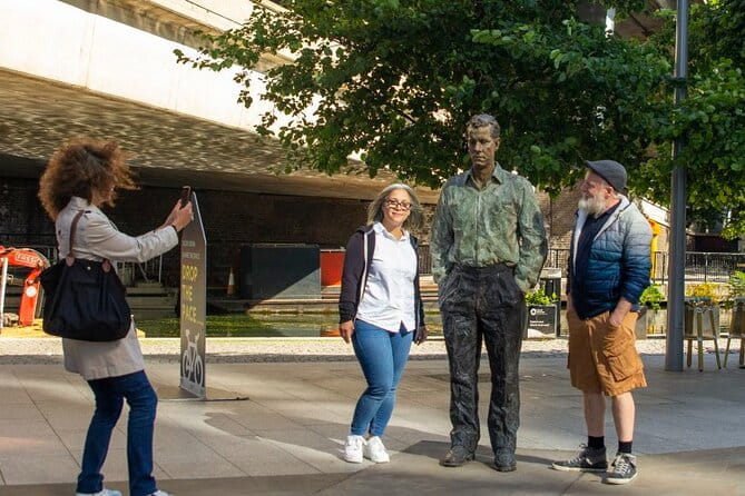 London Private One Day Tour with a Local, Highlights & Off-the-Beaten-Path - Discovering Hidden Neighborhoods and Food Scenes