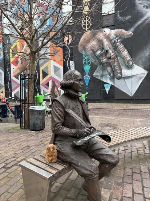 London: Street Art Tour, Shoreditch - Practicalities: Pricing, Duration, and Accessibility