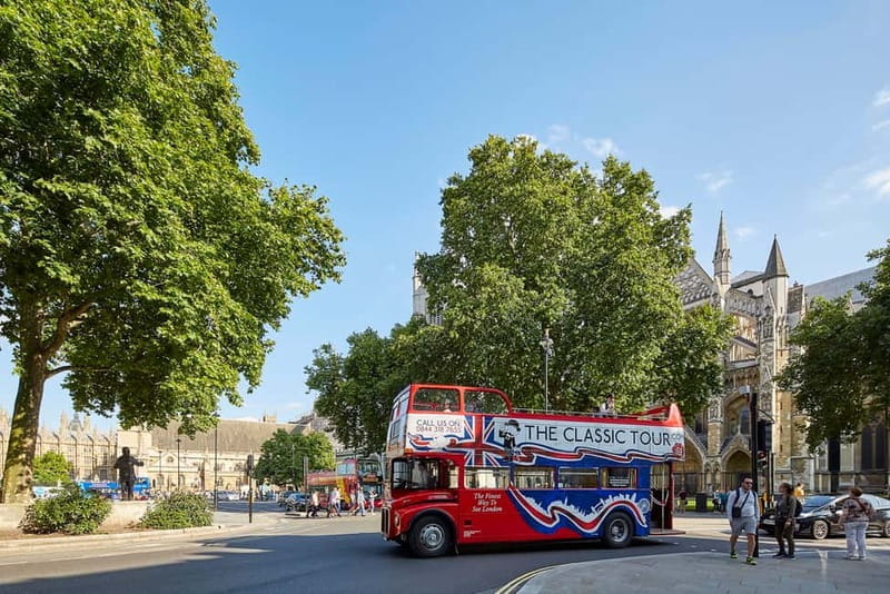 London Vintage Bus Tour: Live Comedy Sightseeing Show - The Guides and Their Comedy