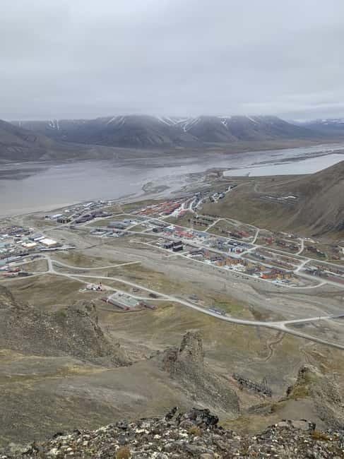 Longyearbyen: Panorama view hike - Platåfjellet Guided Hike - Price, Value, and Practical Tips