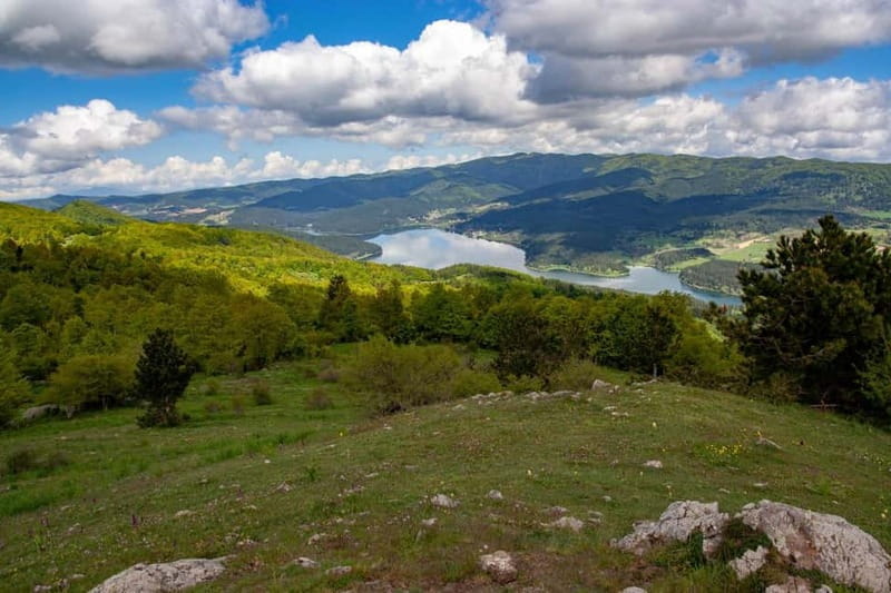 Lorica: e-bike rental - What Makes This E-Bike Rental Stand Out?