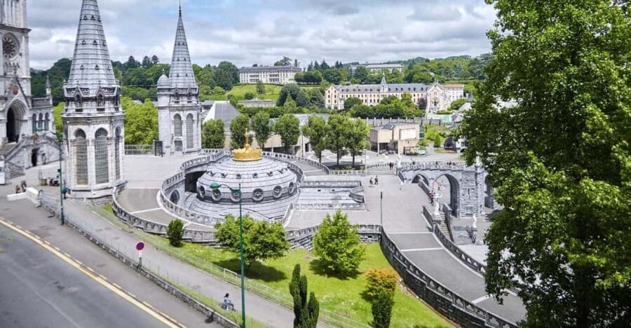 Lourdes: Capture the most Photogenic Spots with a Local - Exploring Lourdes with a Local: A Practical Breakdown