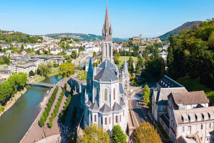 Lourdes: Private Walking Tour with Local Guide - The Sacred Grotto and the Sanctuary