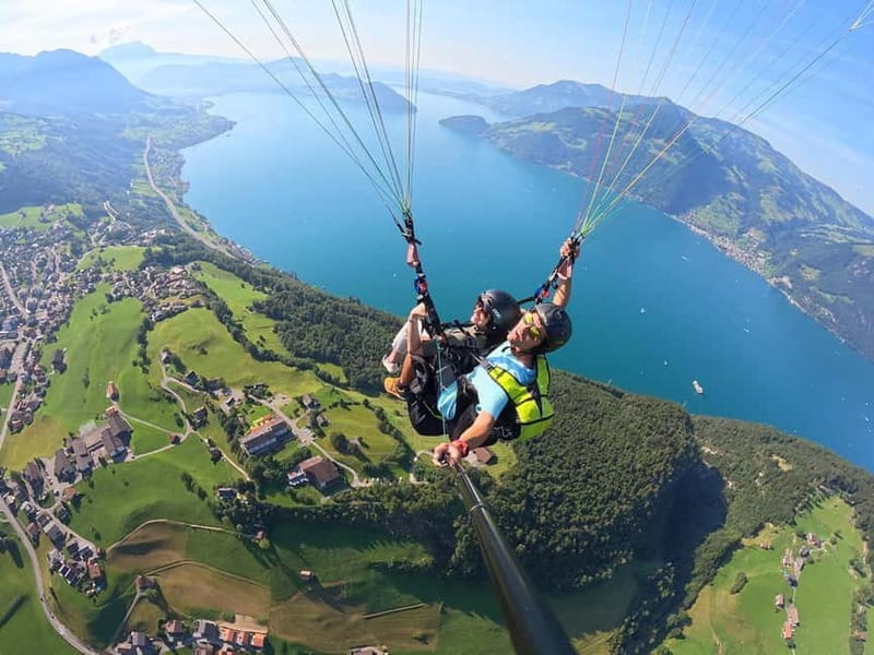 Lucerne: Paragliding Tandem Flights - A Closer Look at the Paragliding Experience