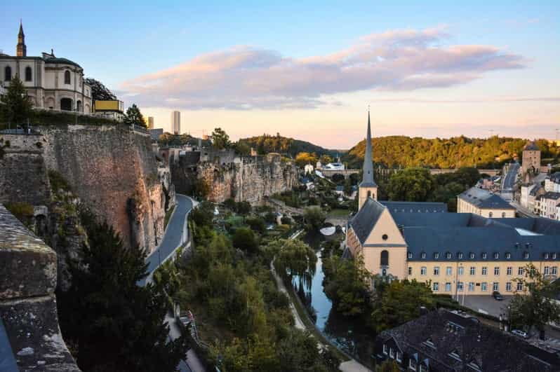 Luxembourg: City Highlights Guided Walking Tour - Discovering the Heart of Luxembourg: A Deep Dive into the Experience