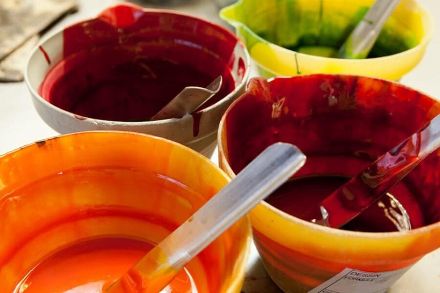 Lyon: Create your own traditional Lyonnais silk square - Creating Your Unique Silk Square