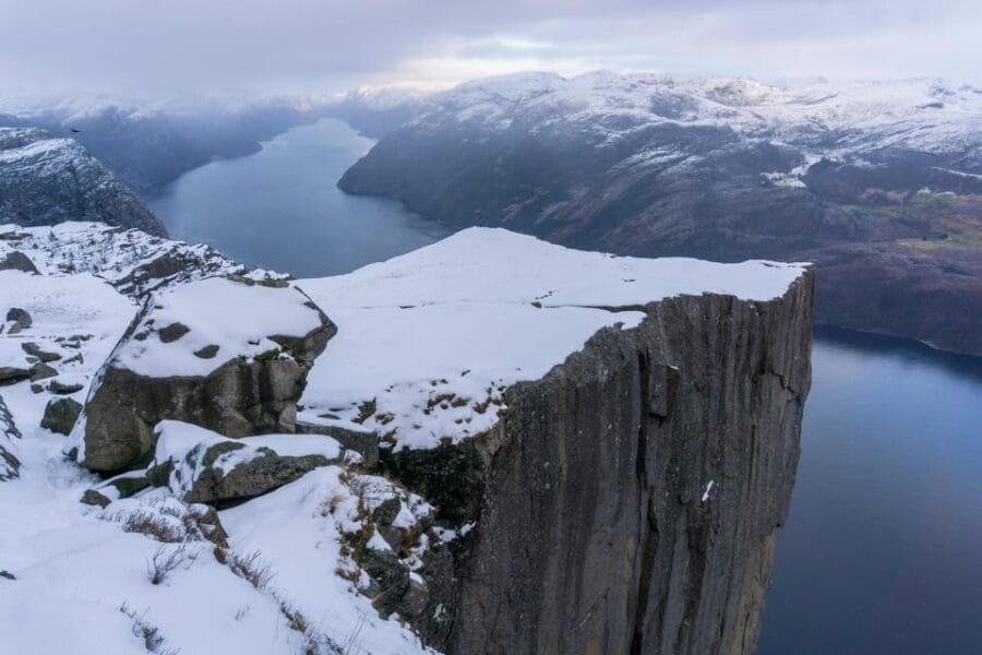 Lysefjorden cruise & Preikestolen guided hike - winter - Who Will Love This Tour?
