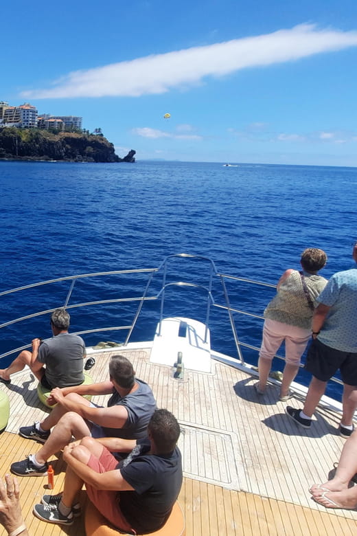 Madeira: Boat Trip with Lunch, Drinks, and Hotel Transfer - The Itinerary in Detail: What You Can Expect
