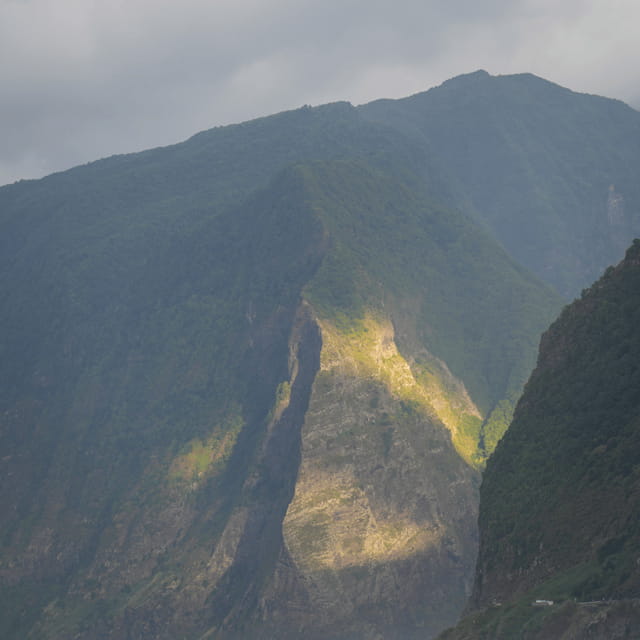 Madeira: Group Surfing Lesson with Equipment - Who This Surf Lesson Is Perfect For
