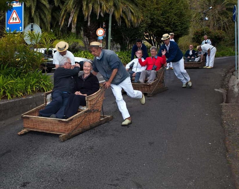 Madeira: Monte Toboggan + Old Town Tuk-Tuk Tour by MadTuk - The Thrill of Traditional Toboggans
