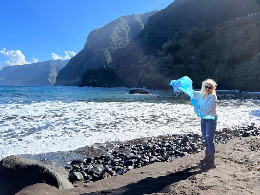 Madeira Northern Express, Private tour 4x4 - São Vicente: A Quiet Village with a Volcanic Heart