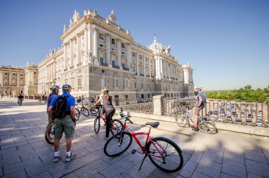 Madrid City Guided Bike/E-Bike Tour for Small Groups - The Itinerary: A Tour of Madrid’s Must-Sees