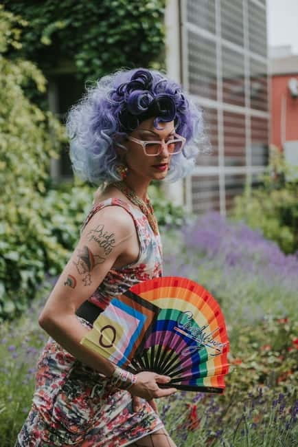 Madrid: Drag Queen Guided City Tour - Exploring the Itinerary