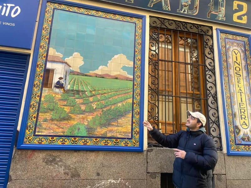Madrid: Explore Madrids Art District Gallery and Studio Tour - The Guide and The Stories Behind The Art