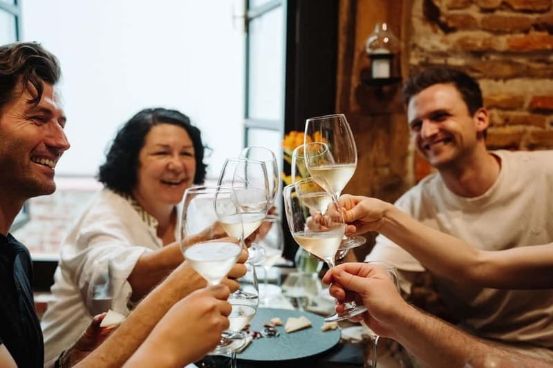 Madrid: Tapas Tour & Authentic Flamenco Experience - Starting Point: Plaza de Isabel II