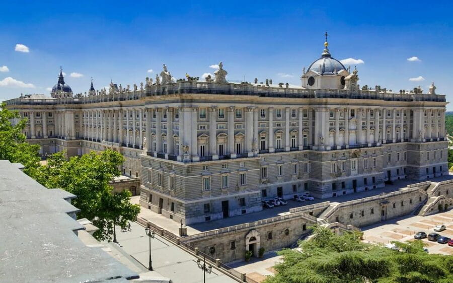 Madrid: VIP Prado Museum & city highlights with Hotel pickup - FAQ