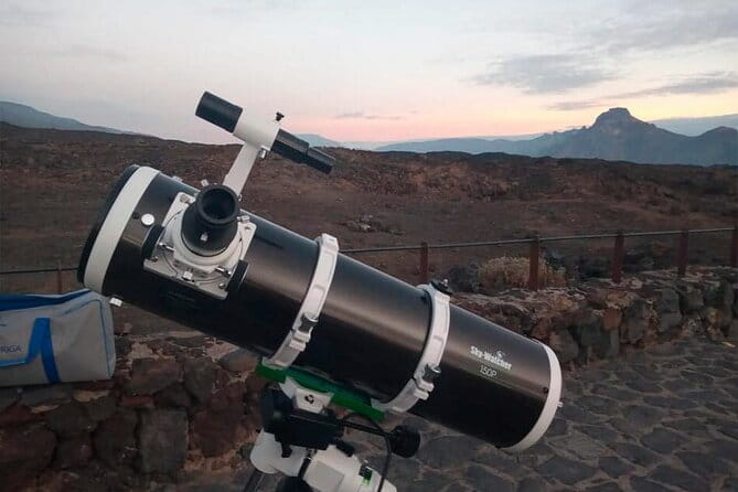Magic Stargazing & Sunset in Teide with Dinner + Telescopes - Dining and Toasting: Fuel for the Night