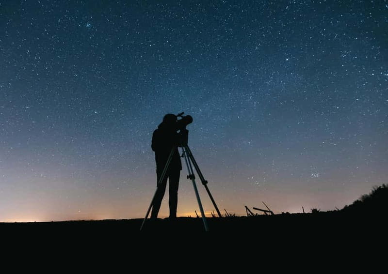 Magical Stargazing & uemberk Medieval castle tour inc. BBQ - A peaceful pause: Nature, meditation, and gentle yoga