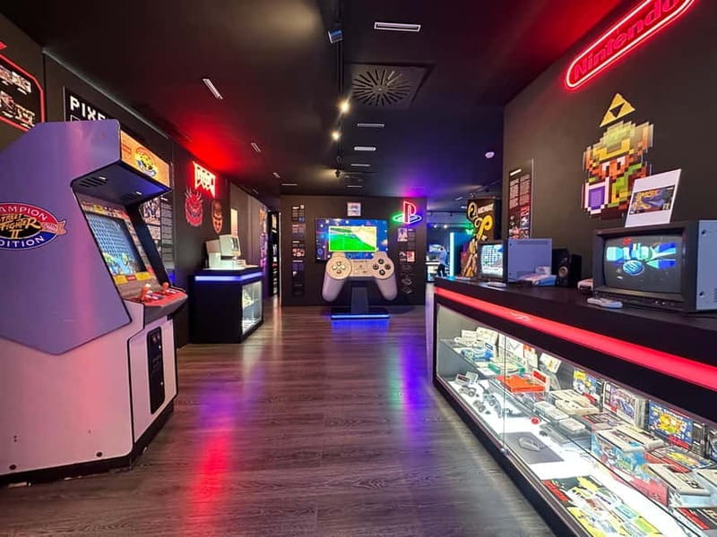 Malaga: OXO Video Game Museum Ticket Entry - Playing Classics and Discovering New Games