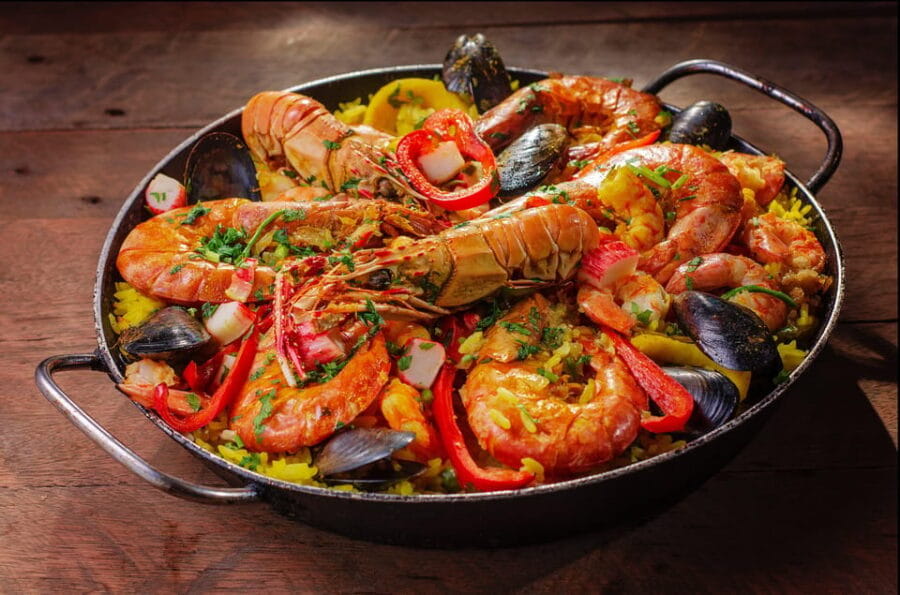 Malaga: Paella and Tapas Tour with The Best Flamenco Show - Exploring Malagas Gastronomic Roots and Historic Streets
