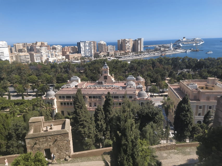 Malaga: Tour privado por la ciudad de Malaga - The Highlight: Alcazaba and Roman Theater