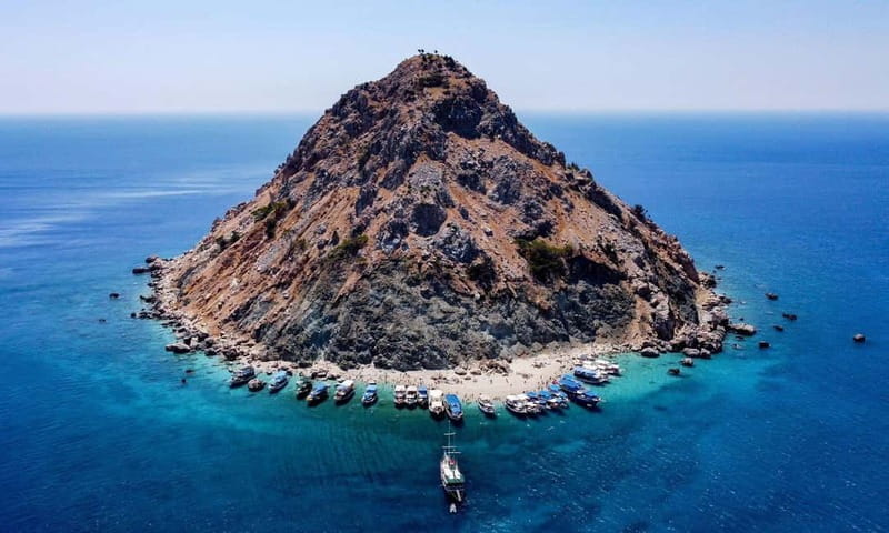 Maldives: Suluada Boat Tour with Lunch, Transfer & Bays - Lunch with a View: Fresh and Filling