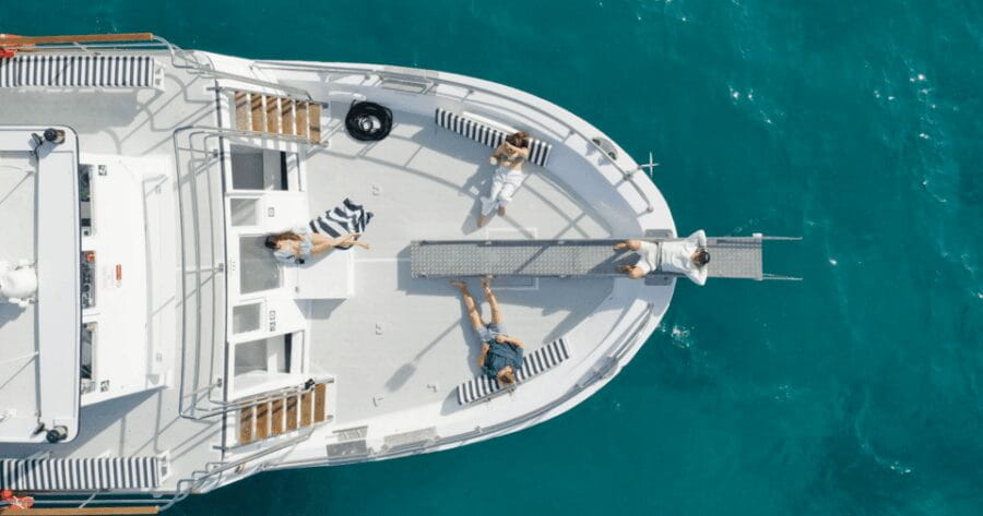 Mallorca: Morning boat tour around Palma Bay with snorkelling 2h - Snorkeling: Discovering Underwater Beauty