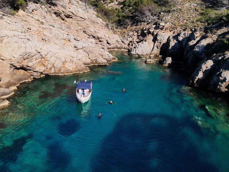 Mallorca: Snorkeling tour with instructor from a boat in a hidden bay - Logistics and Value