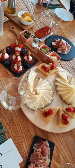 Mallorca: Sunset Wine Tasting Minibus Bodega Tour - Final Thoughts: Who Will Love This Experience?