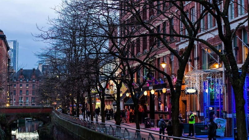 Manchester: Highlights & Hidden Gems Private Walking Tour - Exploring Manchester’s Historic Landmarks and Cultural Hotspots