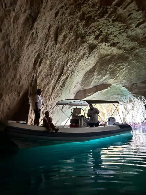 Marzamemi: Vendicari Plemmirio & Siracusa Caves Private Tour - Who Is This Tour Best For?