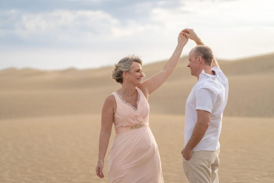 Maspalomas dunes: Vacation photoshoot - Capture your moments - Discovering the Magic of Maspalomas Dunes: A Detailed Review