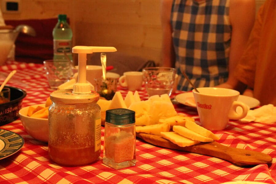Matera: Mozzarella and Cheese tasting with a Cheesemaker - An authentic taste of Materas cheese traditions