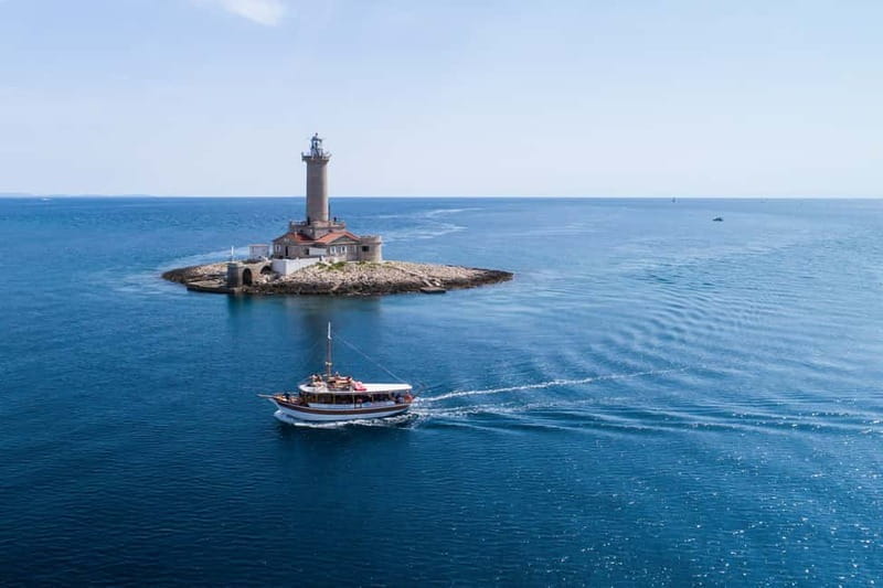 Medulin: Full-Day Boat Tour of the Archipelago w/ Lunch - Cape Kamenjak and the Golumbera Cave