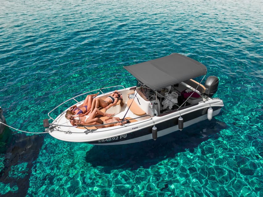 Medulin: Morning on Speedboat with Cave & Island Snorkeling - The Serenity of Levan Island: A Perfect Break