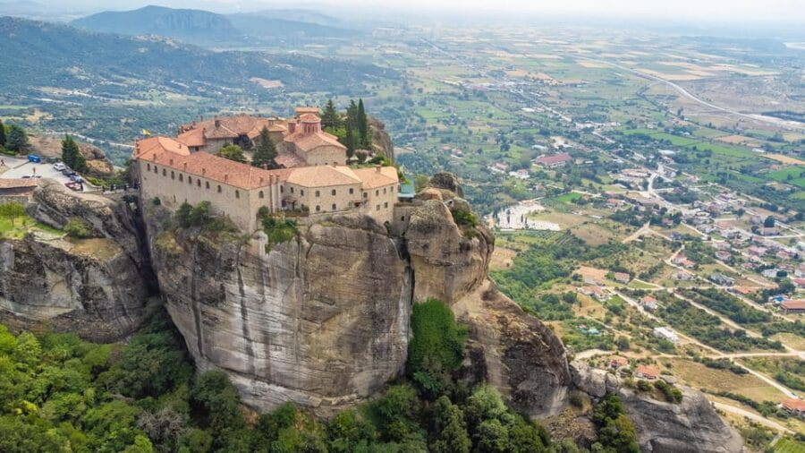 Meteora Monasteries "Byzantine Walks" From Thessaloniki - Who Will Love This Tour?