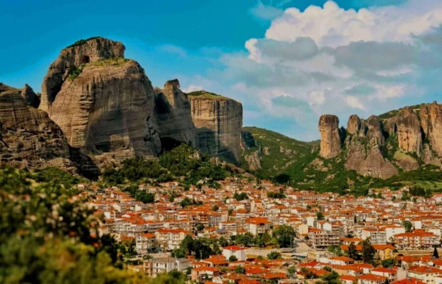 Meteora Monasteries: Full Day Tour from Athens - En Route: Passing Through the Countryside